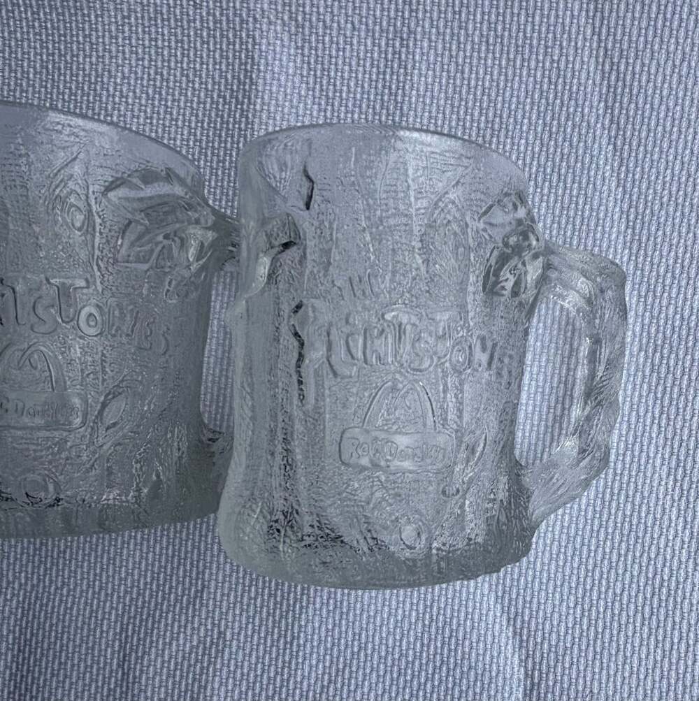 Set of 4 Vintage 1993 McDonald's The Flintstones Treemendous Glass Mugs